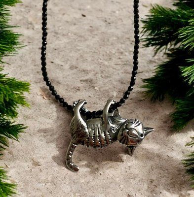 Handmade silver &ldquo;Beshketnyk&rdquo; pendant